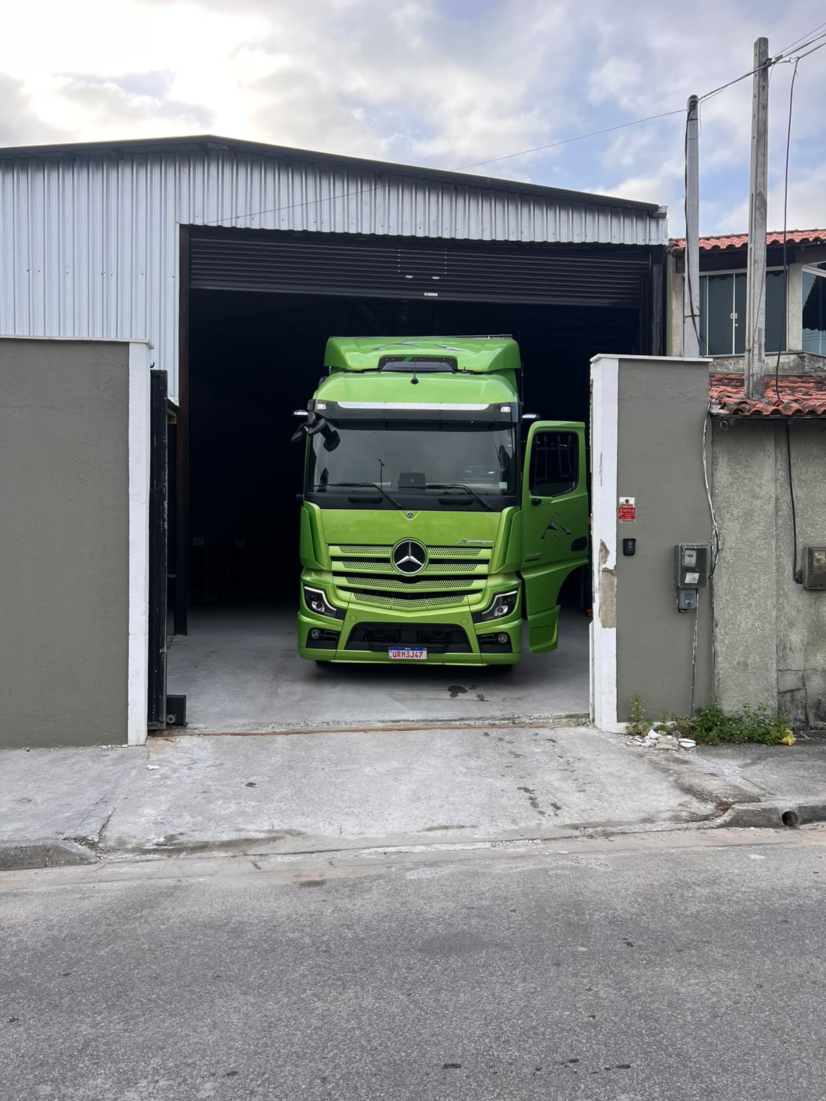 Caminhão da CNK Transportes